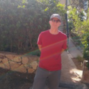 פרופ’ אריה ספוז’ניק